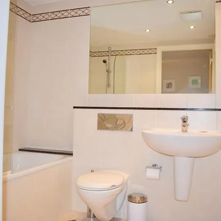2 Bedroom Grand Canal Dock- Breathtaking Liffey Views Apartamento *
